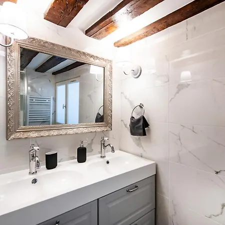Place Du Pantheon Appartement *